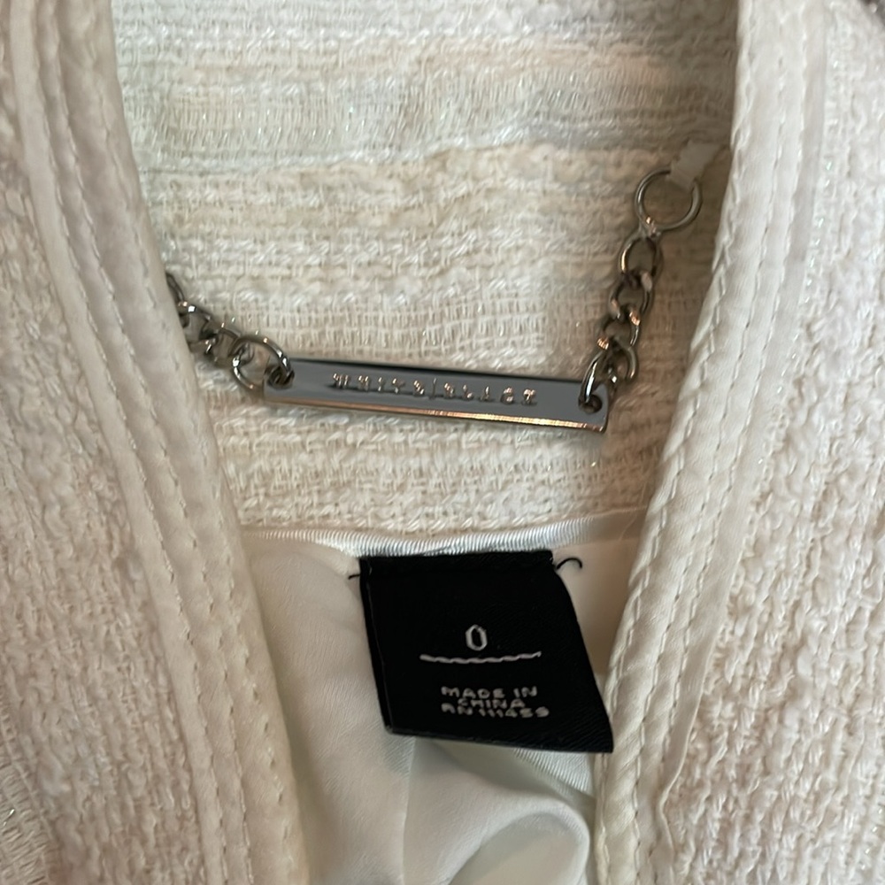 White House Black Market Textured White Blazer - Picture 8 of 8